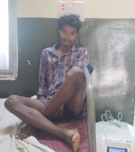 जंगली हाथी के हमले में छात्र घायल, गंभीर हालत में अस्पताल मे भर्ती