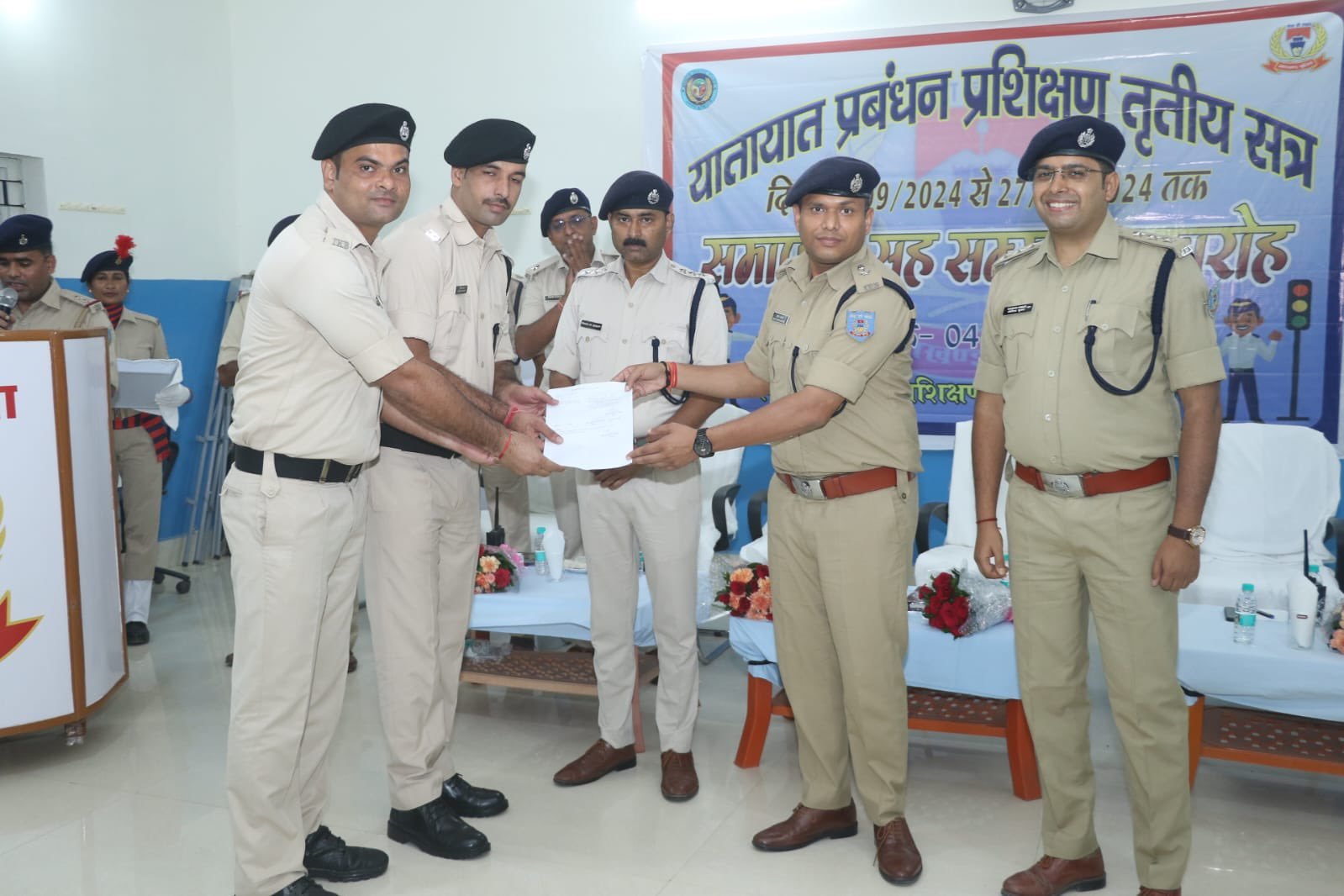 धुर्वा होमगार्ड प्रशिक्षण केंद्र में होमगार्ड जवानों का समापन एवं सम्मान समारोह का हुआ आयोजित धुर्वा होमगार्ड प्रशिक्षण केंद्र में होमगार्ड जवानों का समापन एवं सम्मान समारोह का हुआ आयोजित