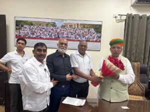 केंद्रीय कानून मंत्री से मिलें धर्म चंद्र पोद्दार समेत अन्य