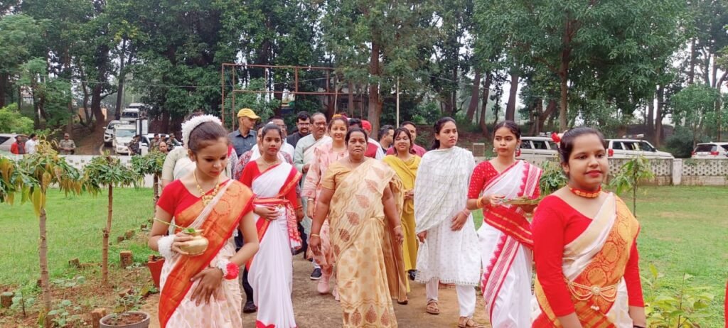 मंत्री बेबी देवी,कृषि मंत्री दीपिका पांडेय सिंह,एवं विधायक कल्पना मुर्मू सोरेन का हुआ नेतरहाट आगमन मंत्री बेबी देवी,कृषि मंत्री दीपिका पांडेय सिंह,एवं विधायक कल्पना मुर्मू सोरेन का हुआ नेतरहाट आगमन