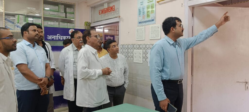 सदर अस्पताल में साफ सफाई पर विशेष ध्यान देने का दिया गया निर्देश:उपायुक्त उत्कर्ष गुप्ता सदर अस्पताल में साफ सफाई पर विशेष ध्यान देने का दिया गया निर्देश:उपायुक्त उत्कर्ष गुप्ता