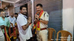 विशुनपुरा:अनुमंडल पुलिस पदाधिकारी ने किया पूरे पंडालों का निरीक्षण