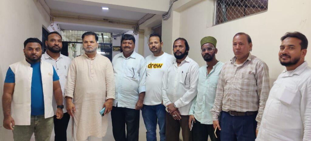 टीम रहबरे ए पठान ने डॉ एपीजे अब्दुल कलाम के योमें पैदाइश पर अंजुमन इस्लामिया अस्पताल में खाद्य सामग्री किट का वितरण किया टीम रहबरे ए पठान ने डॉ एपीजे अब्दुल कलाम के योमें पैदाइश पर अंजुमन इस्लामिया अस्पताल में खाद्य सामग्री किट का वितरण किया