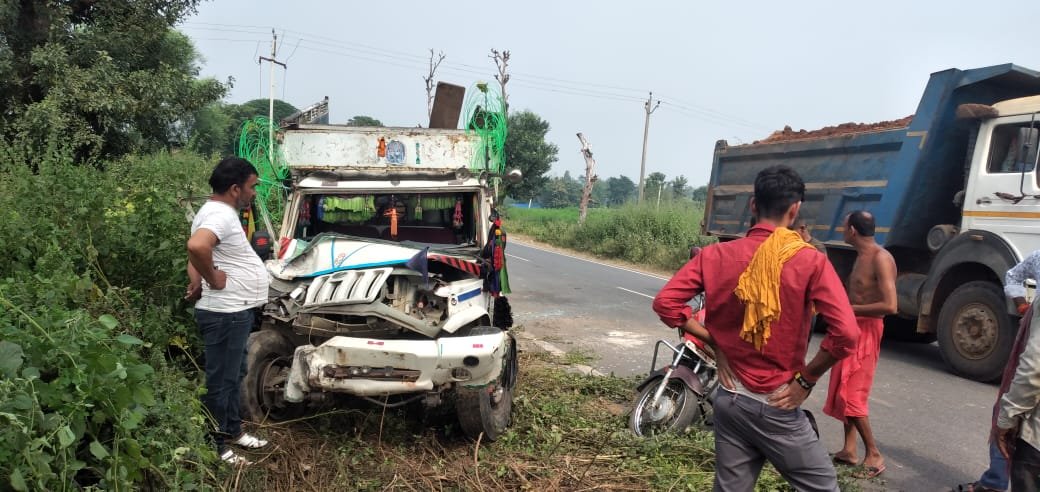 एन एच 39 पर आमने सामने पिकअप वैन एवं ट्रक में हुई टक्कर