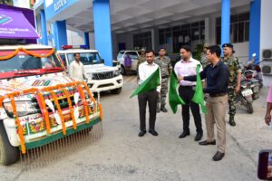 जागरूकता का प्रसार करने के उद्देश्य से डीईओ ने रवाना किया मतदाता जागरूकता रथ