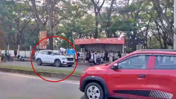 ट्रैफिक पुलिस कर्मी को कार के बोनट पर लटकाकर घसीटा 100 मीटर.बाल बाल बचे ट्रैफिक पुलिस कर्मी ट्रैफिक पुलिस कर्मी को कार के बोनट पर लटकाकर घसीटा 100 मीटर.बाल बाल बचे ट्रैफिक पुलिस कर्मी