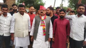 मनिका विधानसभा क्षेत्र से रघुपाल सिंह प्रत्याशी हजारों कार्यकर्ता के साथ दिखाया दम,सपा प्रत्याशी रघुपाल सिंह ने किया नामांकन