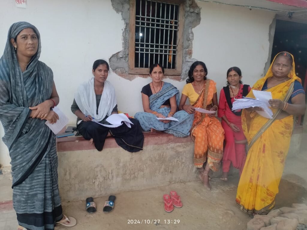 वोटर इनफार्मेशन स्लीप का वितरण शुरू,घर-घर पहुंच रहा मतदाता पर्ची