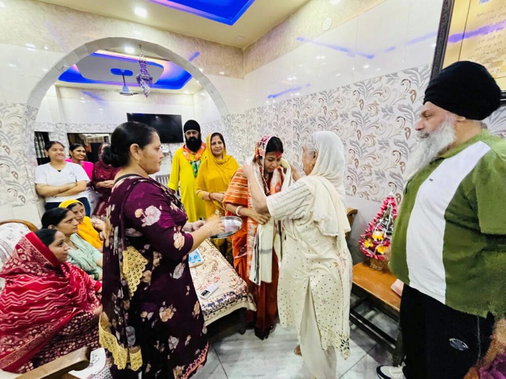 भाजपा प्रत्याशी पूर्णिमा साहू विभिन्न क्षेत्रों में लोगों से मुलाकात कर समर्थन मांगी भाजपा प्रत्याशी पूर्णिमा साहू विभिन्न क्षेत्रों में लोगों से मुलाकात कर समर्थन मांगी