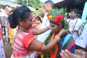 भाजपा प्रत्याशी मीरा मुंडा जनसंपर्क की तेज , विभिन्न क्षेत्रों का की दौरा