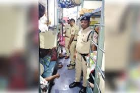 नासिक आने से पहले बड़ा धमाका होगा एयर इंडिया फ्लाइट के बाद मुंबई हावड़ा मेल को भी बम से उड़ाने की धमकी