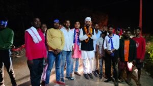 अजय सिंह चेरो एवं उनके समर्थकों द्वारा क्षेत्र भ्रमण एवं विशाल दौरा किया गया।