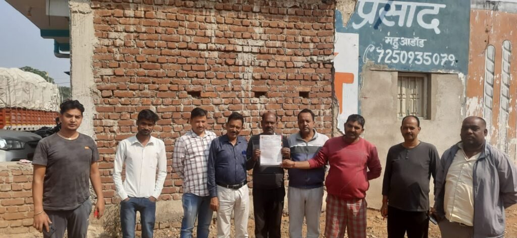 महुआडांड: भाजपा नेतृत्व से नाराज कार्यकर्ताओं ने दिया सामूहिक इस्तीफा महुआडांड: भाजपा नेतृत्व से नाराज कार्यकर्ताओं ने दिया सामूहिक इस्तीफा