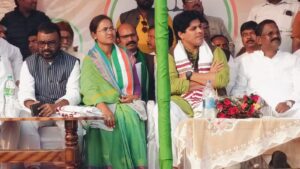 राज्यसभा सांसद इमरान प्रतापगढ़ी ने मांडर विधानसभा में‌ कांग्रेस प्रत्याशी शिल्पी नेहा तिर्की के पक्ष में किया वोट की अपील