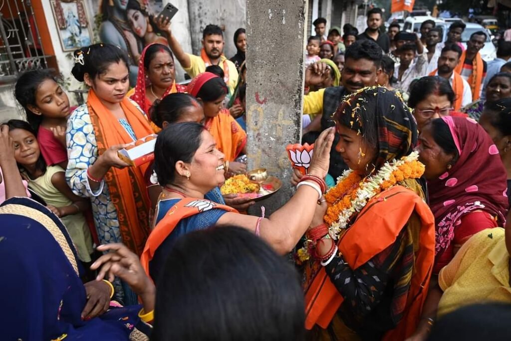 भाजपा प्रत्याशी पूर्णिमा साहू का जनसंपर्क अभियान हुआ तेज भाजपा प्रत्याशी पूर्णिमा साहू का जनसंपर्क अभियान हुआ तेज