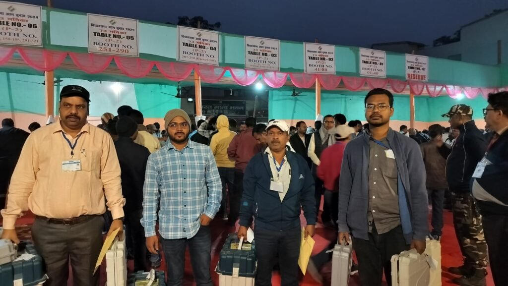 65 हेली ड्रॉपिंग बूथ के लिए पीठासीन, प्रथम मतदान पदाधिकारियों को किया गया रवाना 65 हेली ड्रॉपिंग बूथ के लिए पीठासीन, प्रथम मतदान पदाधिकारियों को किया गया रवाना