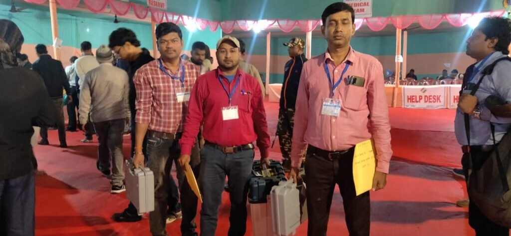 65 हेली ड्रॉपिंग बूथ के लिए पीठासीन, प्रथम मतदान पदाधिकारियों को किया गया रवाना 65 हेली ड्रॉपिंग बूथ के लिए पीठासीन, प्रथम मतदान पदाधिकारियों को किया गया रवाना