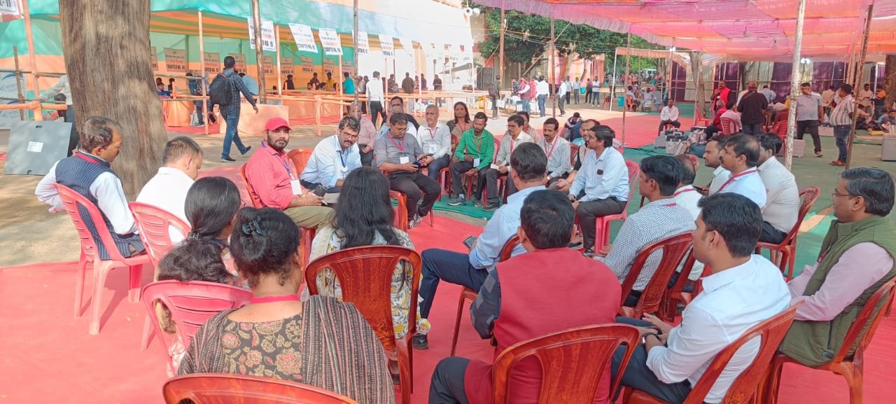 पॉलिटेक्निक कॉलेज स्थित ब्रज गृह एवं मतगणना केंद्र का जिला निर्वाचन पदाधिकारी ने किया जायजा पॉलिटेक्निक कॉलेज स्थित ब्रज गृह एवं मतगणना केंद्र का जिला निर्वाचन पदाधिकारी ने किया जायजा