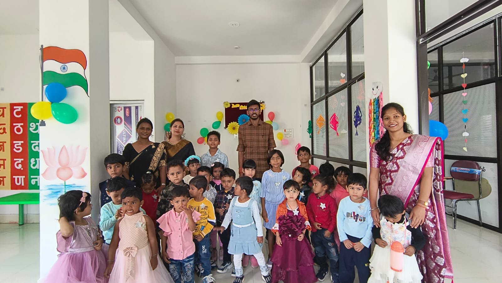 डीएवी सरला स्कूल तुपुदाना में देश के प्रथम प्रधानमंत्री पंडित जवाहरलाल नेहरू की जयंती के अवसर पर बाल महोत्सव का किया गया आयोजन। डीएवी सरला स्कूल तुपुदाना में देश के प्रथम प्रधानमंत्री पंडित जवाहरलाल नेहरू की जयंती के अवसर पर बाल महोत्सव का किया गया आयोजन।