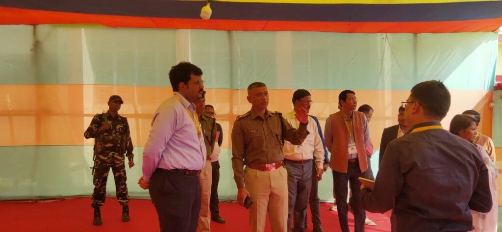 उपायुक्त एवं पुलिस अधीक्षक ने मतगणना केंद्र का किया निरीक्षण, अधिकारियों को दिए दिशा निर्देश उपायुक्त एवं पुलिस अधीक्षक ने मतगणना केंद्र का किया निरीक्षण, अधिकारियों को दिए दिशा निर्देश