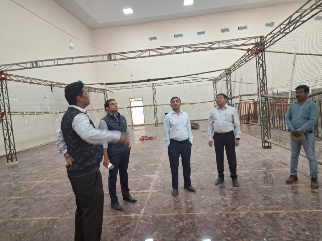 जिला निर्वाचन पदाधिकारी ने मतगणना केंद्र का किया निरीक्षण जिला निर्वाचन पदाधिकारी ने मतगणना केंद्र का किया निरीक्षण