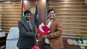 मंजूनाथ भजंत्री ने संभाला उपायुक्त रांची का पदभार,वरुण रंजन ने सौंपा पदभार, दी शुभकामनाएं