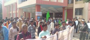 निशुल्क कौशल प्रशिक्षण हेतु उपायुक्त उत्कर्ष गुप्ता ने हरी झंडी दिखाकर किया रवाना