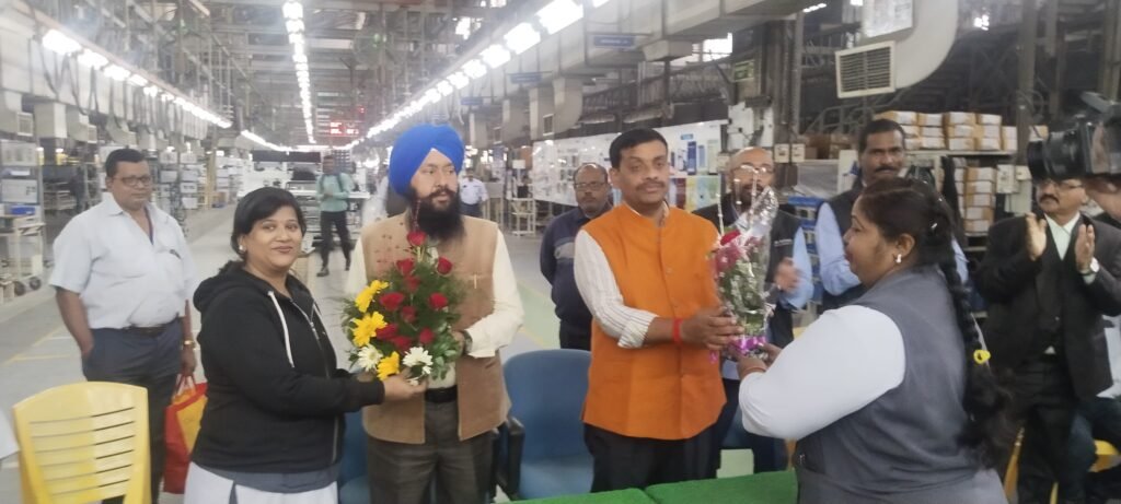 गुरमीत सिंह व आरके सिंह का स्वागत का सिलसिला है जारी गुरमीत सिंह व आरके सिंह का स्वागत का सिलसिला है जारी