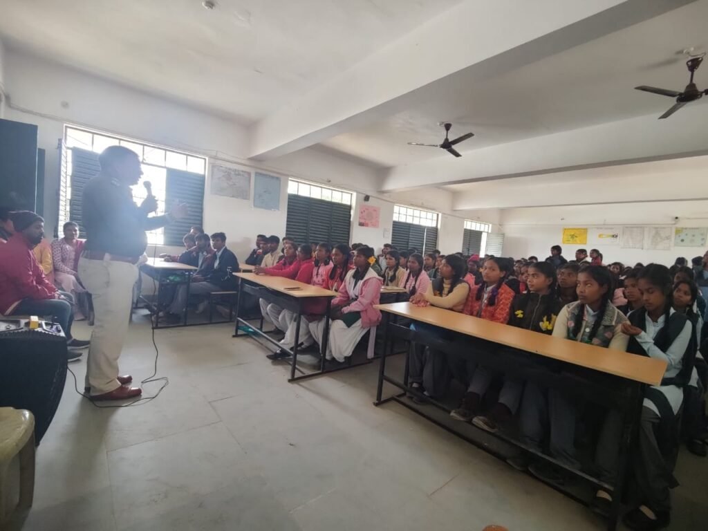 नशापान से दूर रहे स्कूली छात्र- छात्राएं पढ़ाई कर अपनी करियर पर ध्यान दे छात्र छात्राएं..सुरेश प्रसाद यादव