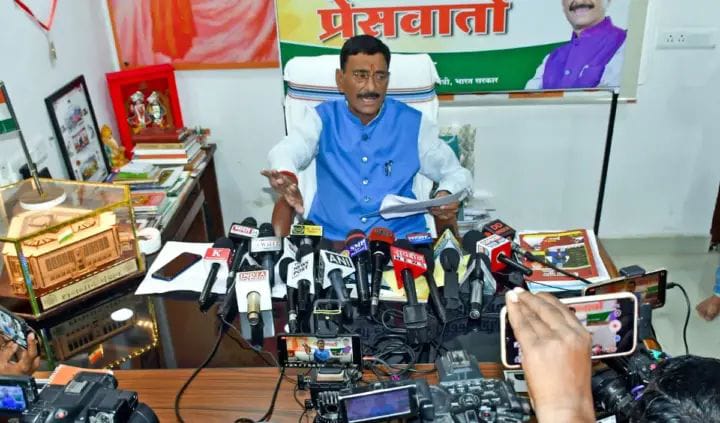 केंद्रीय मंत्री संजय सेठ को मिली धमकी,मैसेज के जरिए 50 लाख रुपये की मांग की गईं रंगदारी