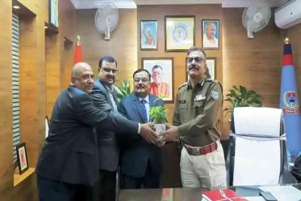 झारखंड पुलिस और बैंक ऑफ इंडिया के बीच रक्षक सैलरी पैकेज के लिए हुआ एमओयू झारखंड पुलिस और बैंक ऑफ इंडिया के बीच रक्षक सैलरी पैकेज के लिए हुआ एमओयू