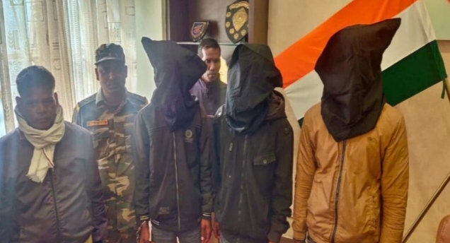 हथियार के साथ तीन अपराधियों को पुलिस ने किया गिरफ्तार