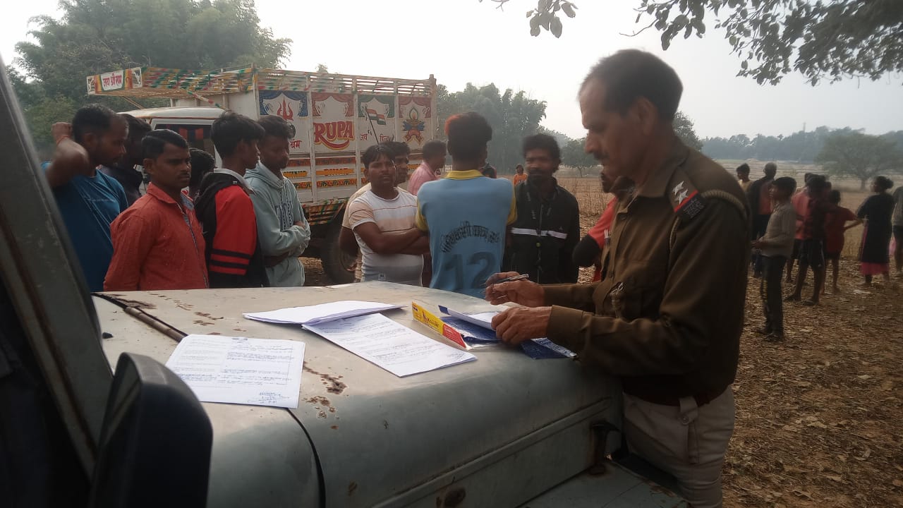 18 वर्षीय युवक ने फांसी लगाकर किया अपनी जीवन लीला समाप्त, जांच में जुटी पुलिस