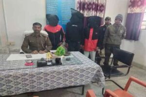 नाबालिग के साथ सामूहिक दुष्कर्म मामले में तीन आरोपियों को पुलिस ने गिरफ्तार कर जेल भेजा गया