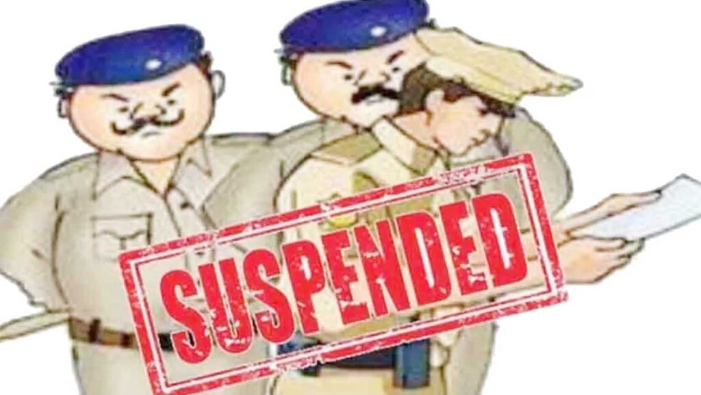 छात्राओं से छेड़खानी मामले में आईजी ने चार पुलिसकर्मियों को निलंबित किया