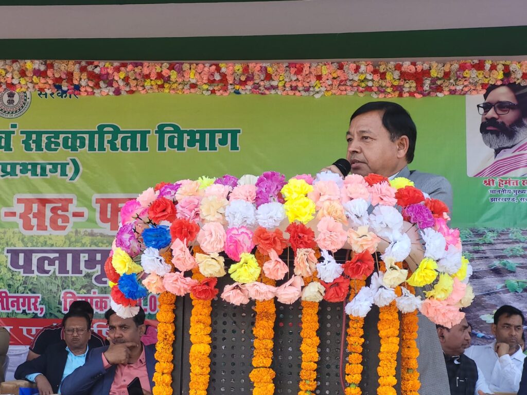 राज्य के वित्त , वाणिज्यकर,योजना एवं विकास व संसदीय कार्य मंत्री ने किसान मेला सह फसल प्रदर्शनी का किया उद्घाटन राज्य के वित्त , वाणिज्यकर,योजना एवं विकास व संसदीय कार्य मंत्री ने किसान मेला सह फसल प्रदर्शनी का किया उद्घाटन