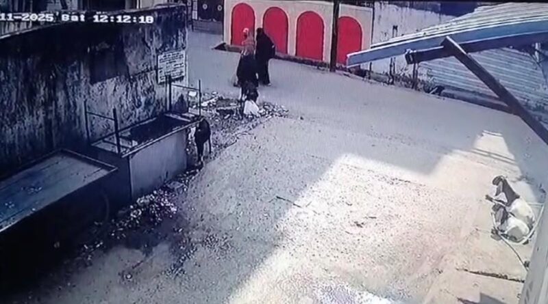 राँची पुलिस ने कर्नाटक पुलिस की मदद से लापता दो सगी बहनों को किया बरामद, अपहरण की कहानी निकली फर्जी राँची पुलिस ने कर्नाटक पुलिस की मदद से लापता दो सगी बहनों को किया बरामद, अपहरण की कहानी निकली फर्जी
