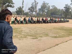 बालूमाथ में सड़क सुरक्षा माह के तहत नाबालिक बच्चों के वाहन पर कार्रवाई