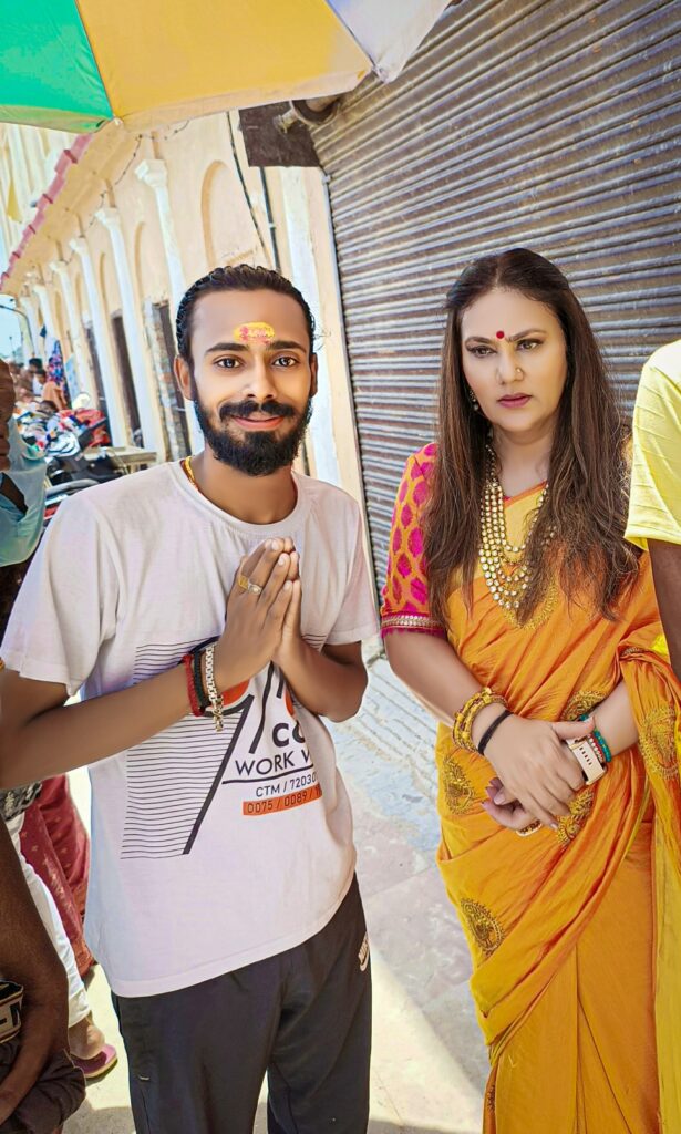 यूट्यूब चैनल से अमरदीप के सपनों को मिलने लगी है उड़ान वर्ष 2019 में बिहार के पूर्व सीएम जीतन राम मांझी के हाथों हो चुके हैं सम्मानित