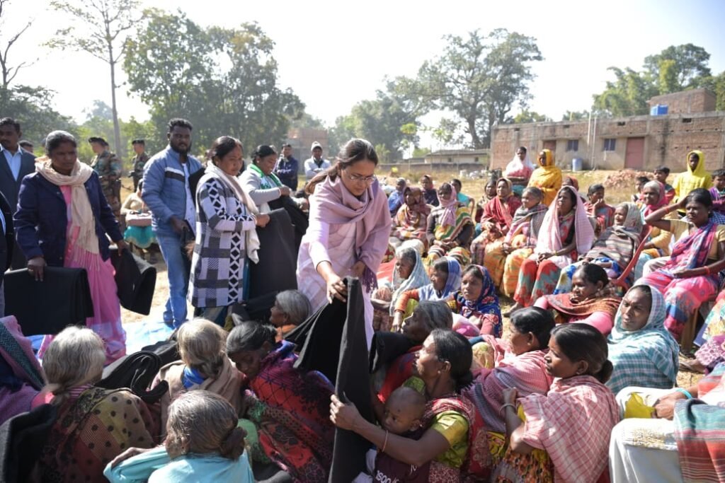 शिल्पी नेहा तिर्की अपने विधानसभा क्षेत्र के चान्हो में किया भ्रमण। शिल्पी नेहा तिर्की अपने विधानसभा क्षेत्र के चान्हो में किया भ्रमण।