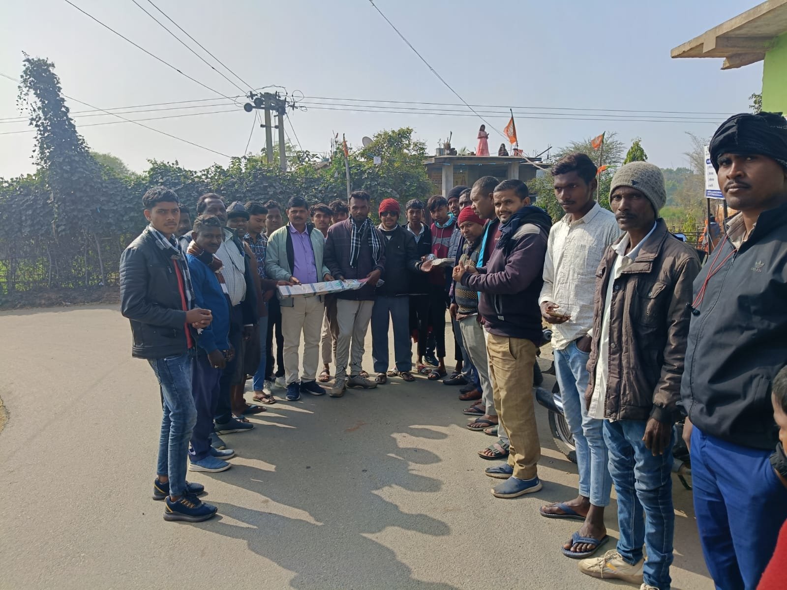 खिलाड़ियों के बीच मददगार बने सामाजिक कार्यकर्ता: आशीष कुमार सिन्हा खिलाड़ियों के बीच मददगार बने सामाजिक कार्यकर्ता: आशीष कुमार सिन्हा