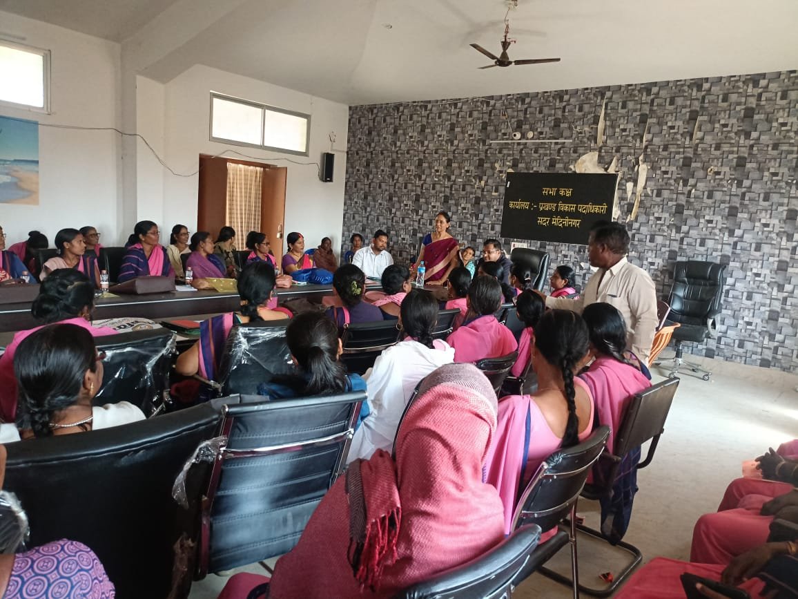 आंगनबाड़ी सेविकाओं को दिया गया प्रशिक्षण आंगनबाड़ी सेविकाओं को दिया गया प्रशिक्षण