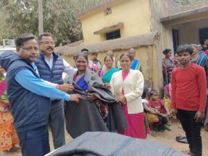 अपर समाहर्ता गौतम कुमार भगत ने पहाड़िया ग्रामीणों की समस्याओं से रू-ब-रू होकर किया समाधान का प्रयास