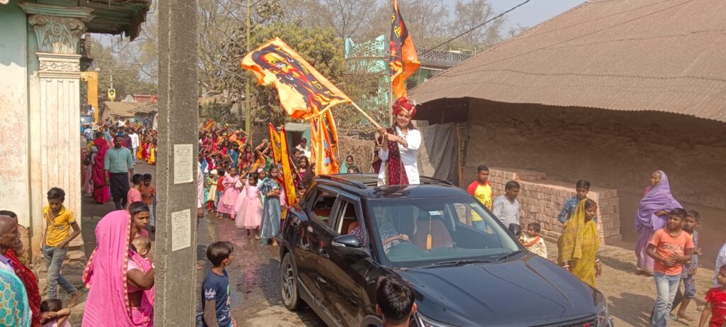 मयूरकोला में सात दिवसीय श्रीमद्भागवत कथा ज्ञान यज्ञ का भव्य शुभारंभ मयूरकोला में सात दिवसीय श्रीमद्भागवत कथा ज्ञान यज्ञ का भव्य शुभारंभ