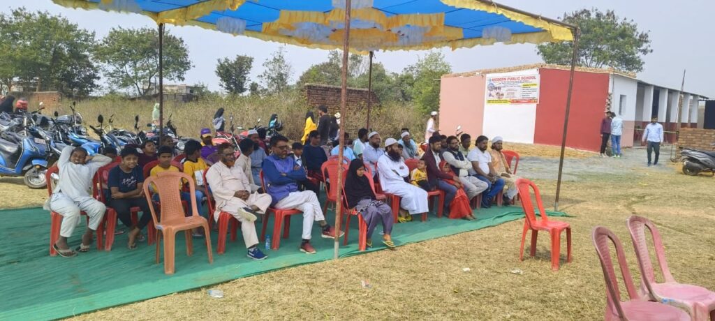चान्हो के मदरसा चौक में मॉडर्न पब्लिक स्कूल का किया गया उद्घाटन चान्हो के मदरसा चौक में मॉडर्न पब्लिक स्कूल का किया गया उद्घाटन