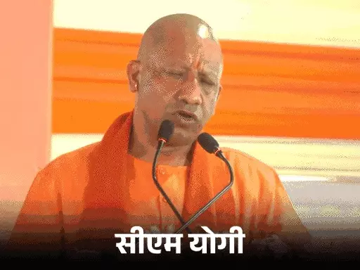 अयोध्या में दलित युवती की हत्या पर सियासत गरमाई, फूट-फूटकर रोए सपा सांसद
