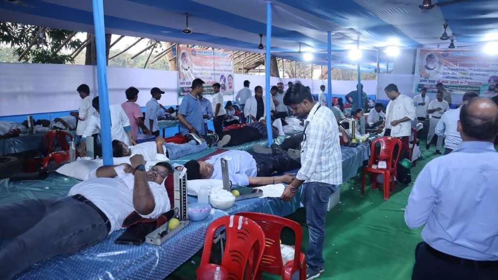 टाटा मोटर्स वर्कर्स यूनियन रक्तदान में रचा इतिहास,कुल 2906 यूनिट हुआ रक्त संग्रहित।