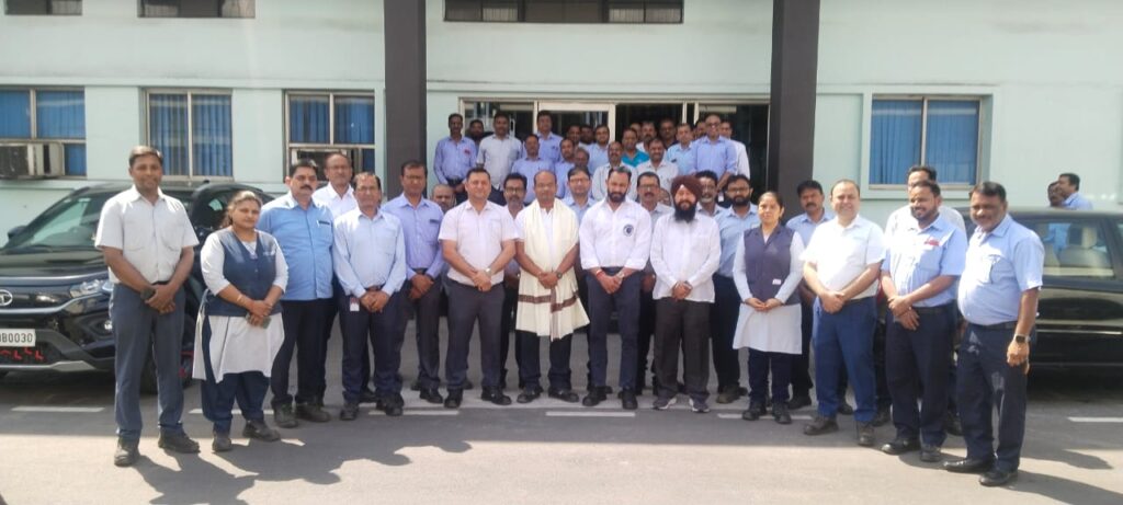 टाटा मोटर्स में 75 बार रक्तदान करने वाले का हुआ सम्मान