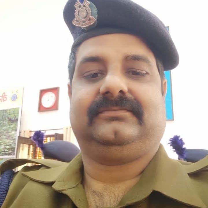 सड़क दुर्घटना में सीआरपीएफ जवान की मौत सड़क दुर्घटना में सीआरपीएफ जवान की मौत