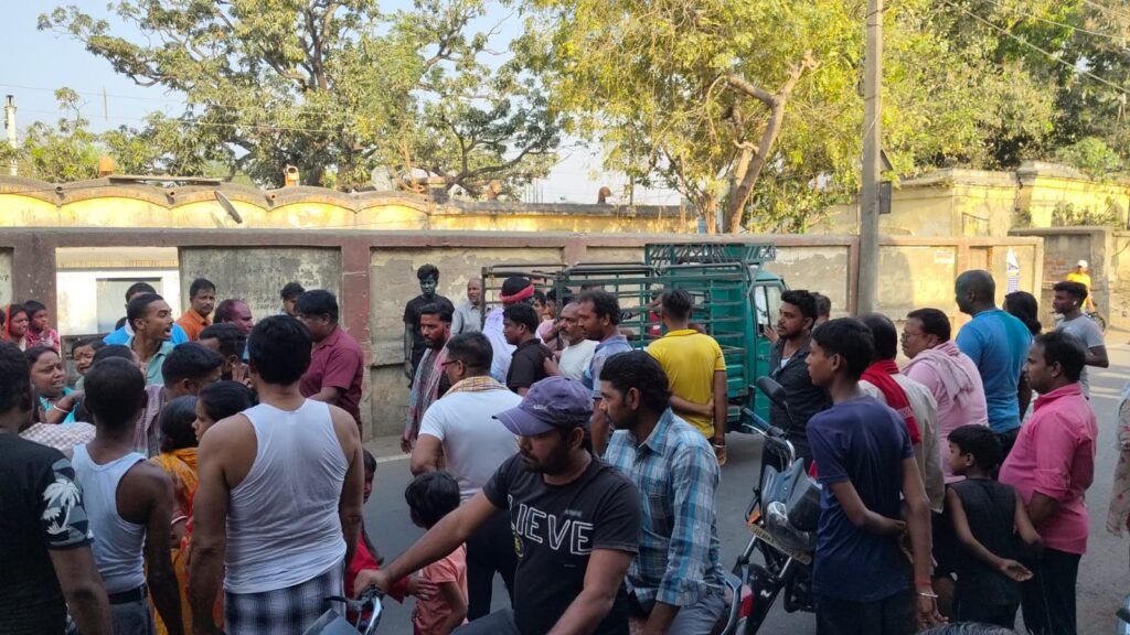 तलाब डुबने से एक 16वषीय बच्ची हुई मौत तलाब डुबने से एक 16वषीय बच्ची हुई मौत